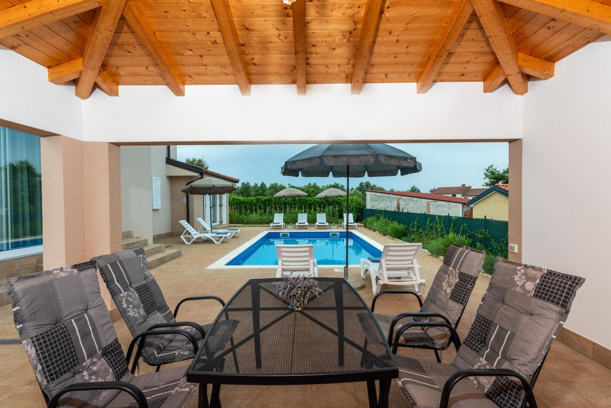 Villa Buroli With Pool, Sauna And Jacuzzi Екстериор снимка